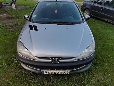 seat ibiza: KOMPLET AUTO U DELOVIMA ZA PEUGEOT 206 | Peugeot 206 1.1 benzin.Auto — 4