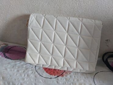 Elegant purse, Material: Faux leather