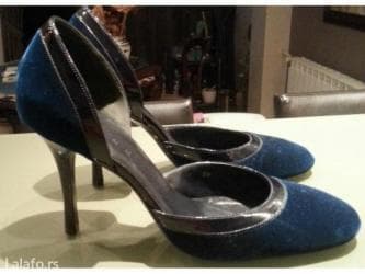 Celine original salonke kozne, plisane. Pise 39c broj