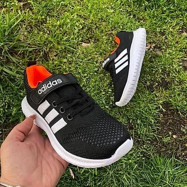 Adidas dečije patike

Novo
Brojevi 31 do 36

fb Moja Kupovina 1