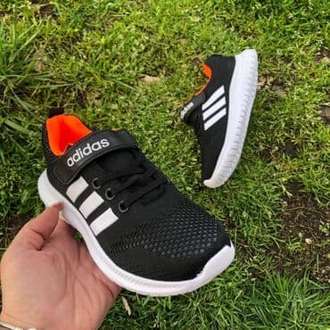 korpa za igracke: Adidas dečije patike

Novo
Brojevi 31 do 36

fb Moja Kupovina 1 — 1
