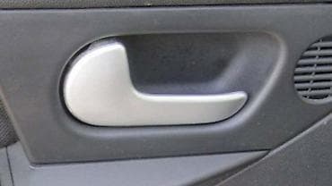 fiat bravo 1.8: UNUTRAŠNJA BRAVA ZA OPEL MERIVA OD 2003. DO 2010. GOD. | Polovni — 1