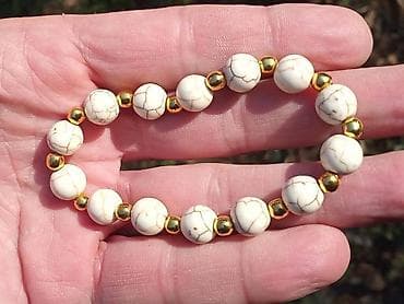 torbica od bisera: Narukvica beli Haulit 2 Narukvica od belog Haulita, poludragi kamen — 2