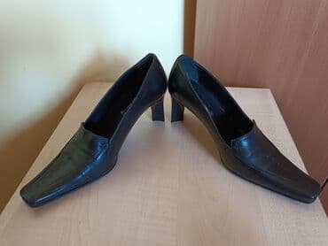 mokasine novi sad: Pumps, 37 — 3