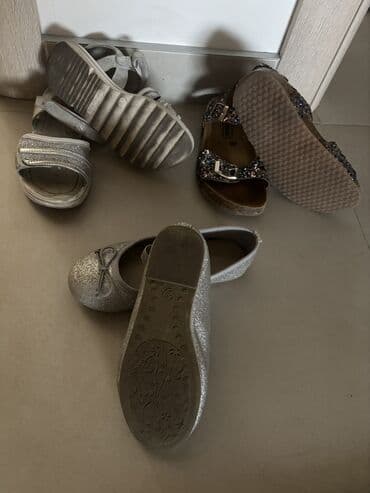 čarobne zvučne priče 2: Dve novogodisnje zvucne knjigice za decu,jedna je 800dinara,knjigici — 14