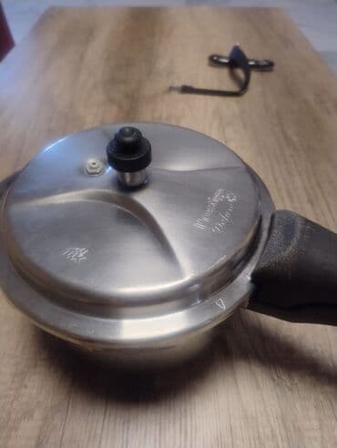 kuhinjski element sa sudoperom: 4 litre Pressure Cooker Stainless Steel — 1
