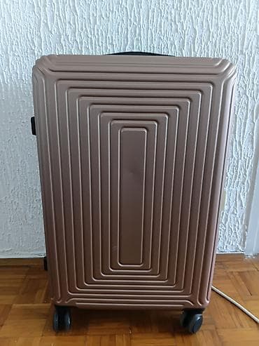 koferi cene roda: Na prodaju kofer u odlicnom stanju. Spoljni materijal - plastika — 1