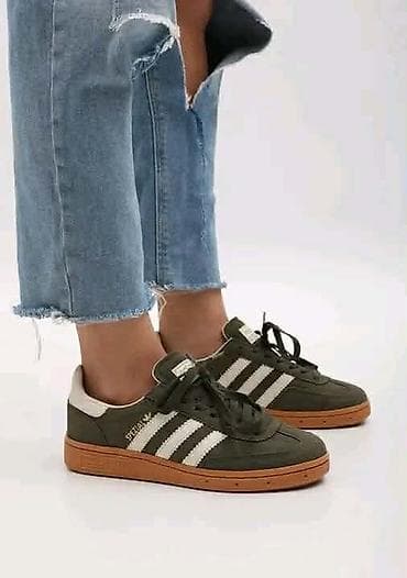 asics patike planeta: Adidas Spezial A klasa
Cena: 4300
Din
Brojevi: 36-40
PS✨ — 9