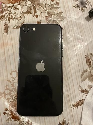 Apple iPhone 2020 Malo je slomjen ko sto se vidi na slikama 128 gb — 7