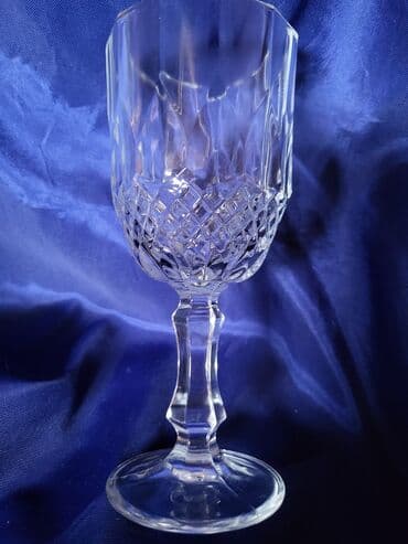 swarovski case za vino cena: Case nove italijanske za vino. 80,90te. Case komada 6 u — 10