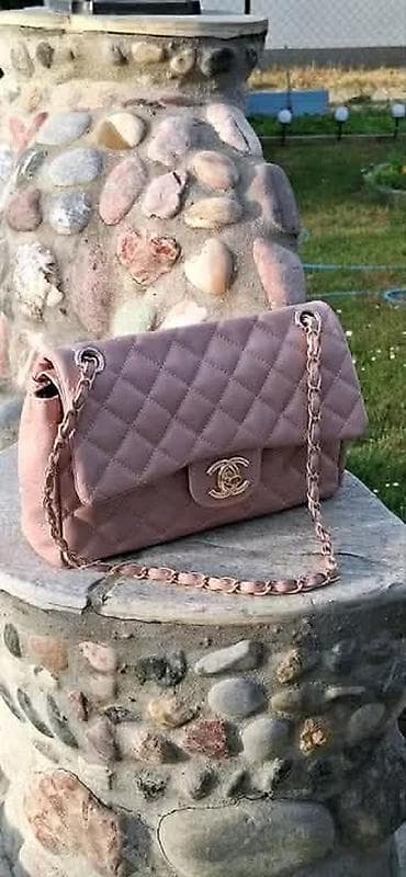 Chanel elegantna ženska torba sa prošivenim (kvadratnim) dezenom i