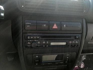 maca auto krusevac: CENTRALNA - SREDIŠNJA KONZOLA ZA SEAT LEON, TOLEDO OD 2000. DO 2005 — 1
