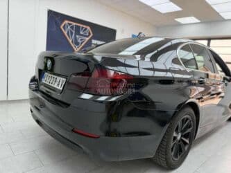 new yorker stvari: Stanje: Polovno vozilo Marka BMW Model 520 Godište 2011. Kilometraža — 6