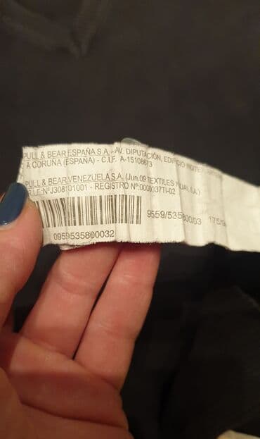 c a zimske jakne: Pull bear džemper uz telo V izrez za muškarce. Pazuh 48 cm, duzina — 4