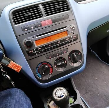 svetlece kapice za gume: Fiat Punto: 0.4 - engine capacity l | 2007 г. 187650 km. Hečbek — 3