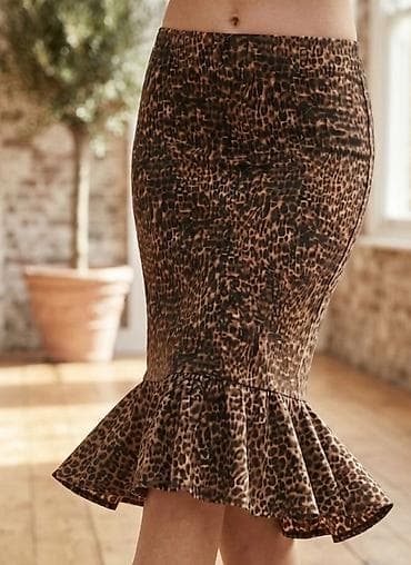 pull and bear suknje: Ženska suknja sa leopard printom i volanom - Kroj: pripijena pencil — 1