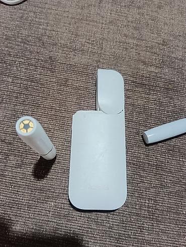 polovni zippo upaljaci: IQOS uređaj za zagrevanje duvana – bela boja - Komplet uključuje: - — 6