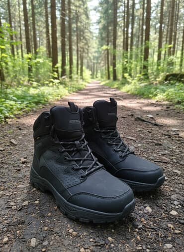 Čizme, veličina - 42 na lalafo.rs Čizme, veličina - 42