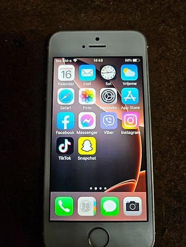 Apple iPhone 5s, zlatni Iphon 5s sim free icloud free 92 Bh jako dobro