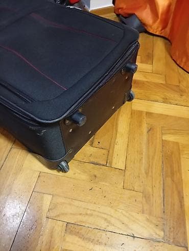 kopija mona torbi: Veliki kofer na točkiće sa teleskopskom ručkom. oko 75 50 30 — 7