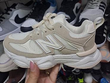 reebok beograd: Decije 31 do 36 
Cena 3500 din✅️ ⭐
dk — 1
