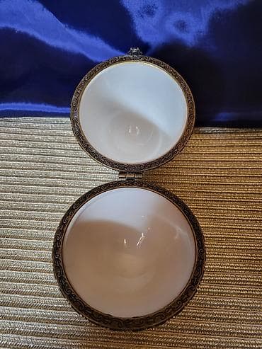 lusteri kraljevo: Kutija nova za nakit,porcelanska Limoges by Vicko iz 80/90ih.god — 10