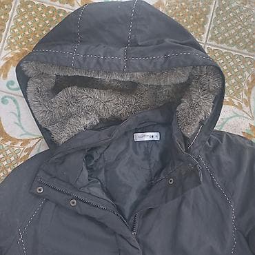 Dukserice: Ženska zimska jakna Comma, veličina 36. - Boja: tamno siva/crna - — 2