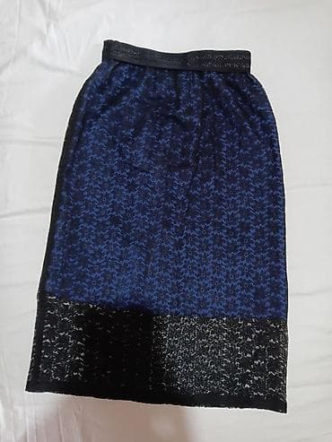 hm bluze: Elegantna ženska kombinacija: crna čipkana bluza + suknja u — 4