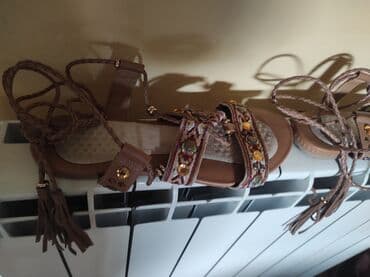 naocare u obliku srca: Sandals, 41 — 5