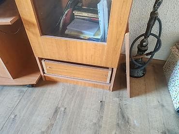namestaj za decu: Dve dnevne sekcije (TV komode sa ormarom i policama) Model 1 – svetli — 2
