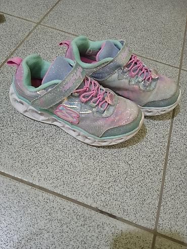 aldo obuca: Ocuvane Skechers patike za devojčice – model Heart Lights - Broj: 30 — 1