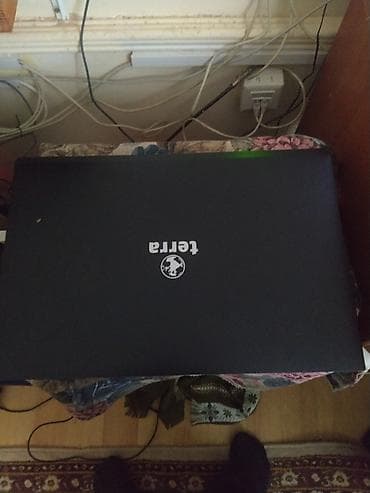 mini rerne: Ocuvan laptop terra 17, 3 120gb hard disk 100 posto zdravlje 96 — 1