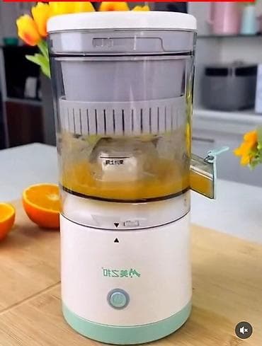 iskra aparati: 💦Električni sokovnik za agrume 💦– kompaktan i praktičan 🍋‍🟩 — 1