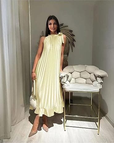 bulova sat cena: Svečana plisirana haljina od satena – midi dužina - Model: trapez — 7