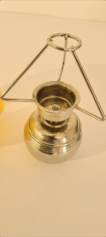 Sveće i svećnjaci: - Prodajem stari stoni kolekcionarski svećnjak u obliku lampe sa — 4