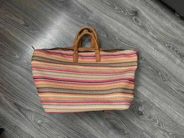 Tote bag
