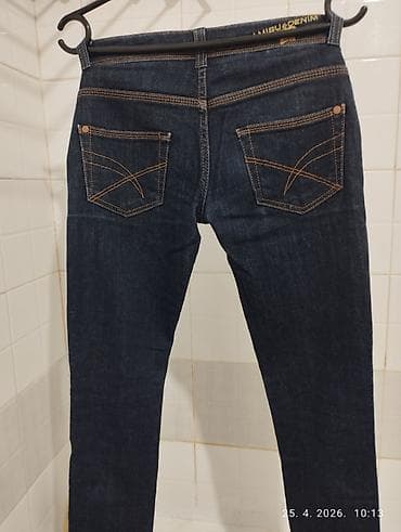 Farmerke: AMISU ženske farmerke – tamno plavi denim - Model: uske/skinny — 2