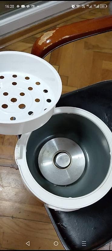 Ispravna dobra FRITEZA na paru
Mirjevo