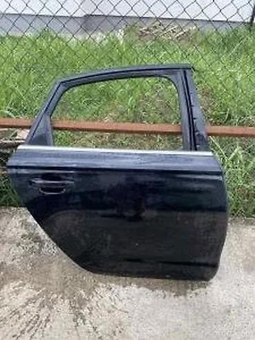 multimedija audi a4 b6: AUDI A6 C7 4G 8 ZADNJA DESNA VRATA CRNA BOJA | Audi delovi zemun — 1
