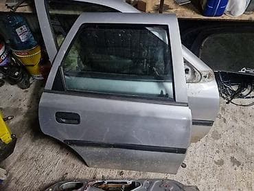 a3 3.2: VRATA SIVA BOJA ZA OPEL VECTRA B | Svi delovi za Opel vozila : Astra — 4