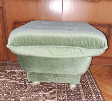 namestaj vrbas: Tabure-takođe u odličnom stanju, bez oštećenja mebla, točkići — 5