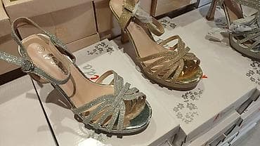 plasticne sandale za plazu: Nabavka
36-41
3100din
OR💥 — 1