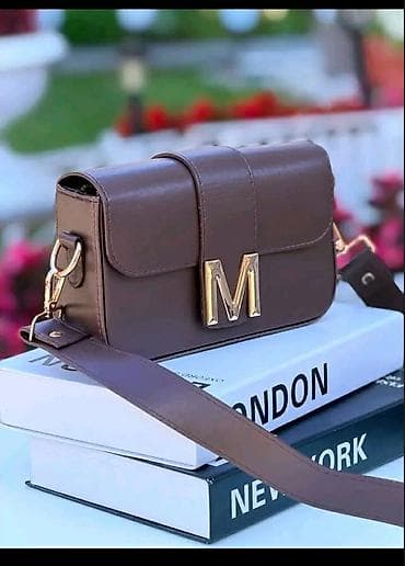 replay torbice muske: Nove boje torbica - MONA
Cena torbe 3.200 din 
Dimenzije 22×11cm — 3