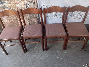 stolice ljuljaske: Set od 4 drvene stolice - Materijal: puno drvo (tamni ton, lakirano) — 1