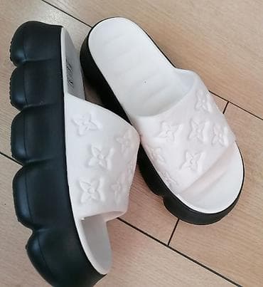 crocs novi sad: Papuče 37, bоја - Bela — 4