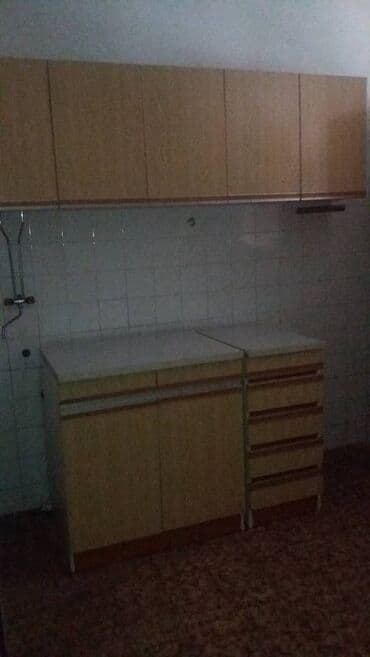 nameštaj mišo: KUHINJA - Na prodaju kuhinja zuto-bele boje bez sudopere. Sadrzi 2 — 1