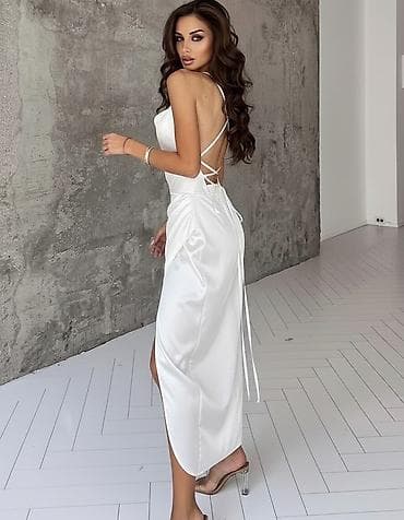 sergio tacchini motion m: 🔥Elegantna prelepa satenska midi haljina sa bretelama po ceni od — 9