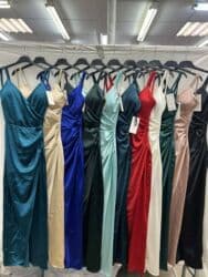 alme haljine: Haljine
Cena 2800
Uni vel.
V/022 — 2