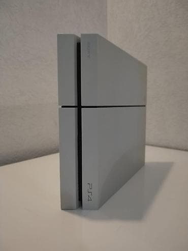 kraljica peci na drva cena: Sony PlayStation 4 (PS4) – Glacier White - Konzola PS4 u beloj — 9