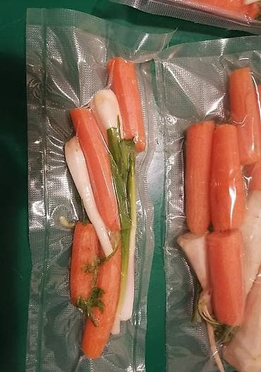 mleko za kapucino: Aparat za vakumiranje hrane, prodajem ga bez folije (folija se kupuje — 4